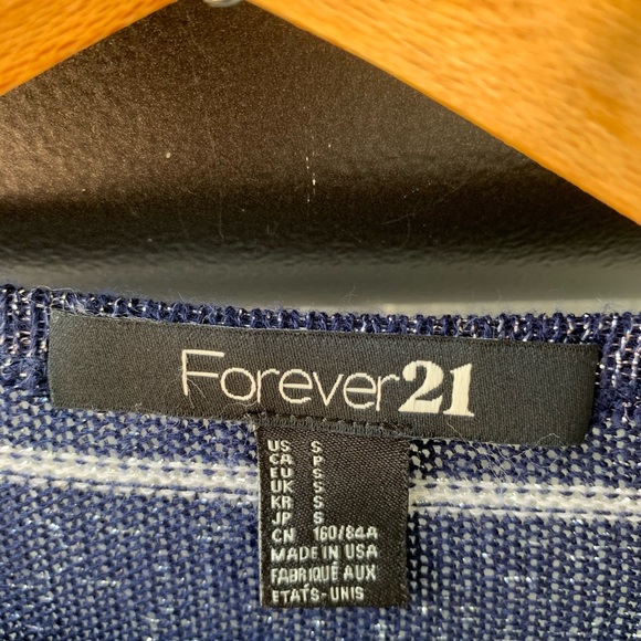 Forever 21 Sparkling Blue Striped Sweater Size Small - Picture 8 of 10